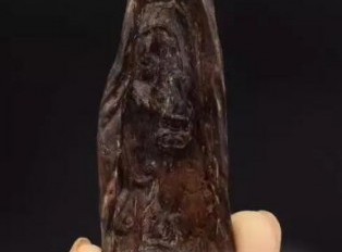 沉香沉水瑞兽吊坠挂件 加里曼丹正区味道明显