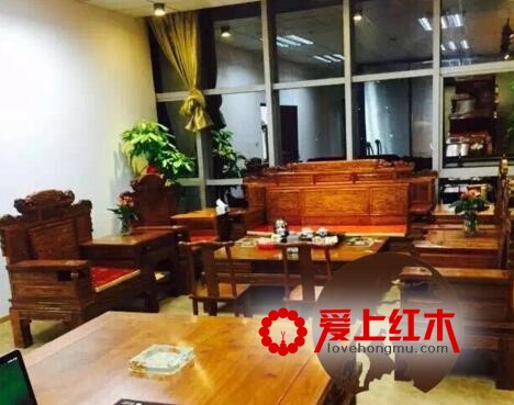 红木家具使用时间较长会不会褪色