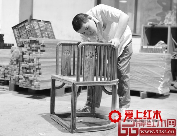 7道工序精心打造国寿红木新明式红木家具-6