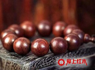 小叶紫檀的价格是有什么决定！