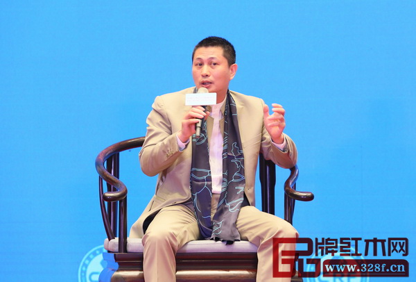 中山红古轩总经理吴赤宇谈红木家具新中式-2