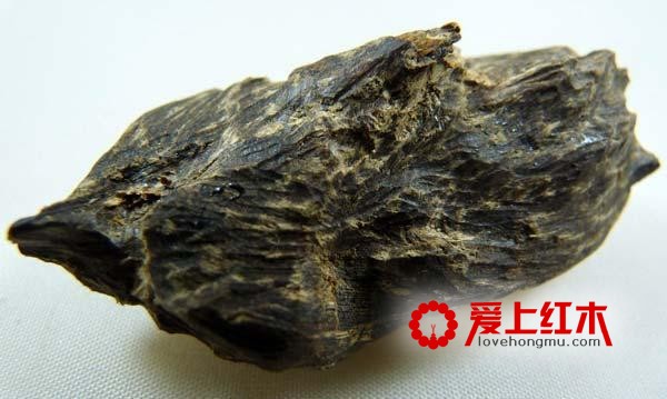 老玩家教你四步鉴别沉香法，别再傻傻被骗了！-3