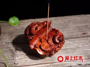 黄花梨VS小叶紫檀，你觉得那个好？