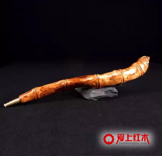 黄花梨VS小叶紫檀，你觉得那个好？-5