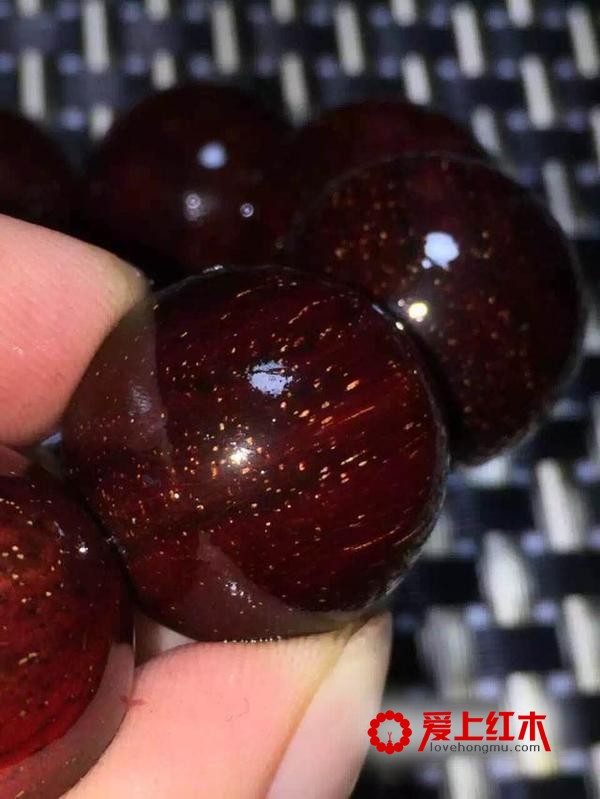 小叶紫檀手串简单有效的盘玩包浆方法——不看可惜-5