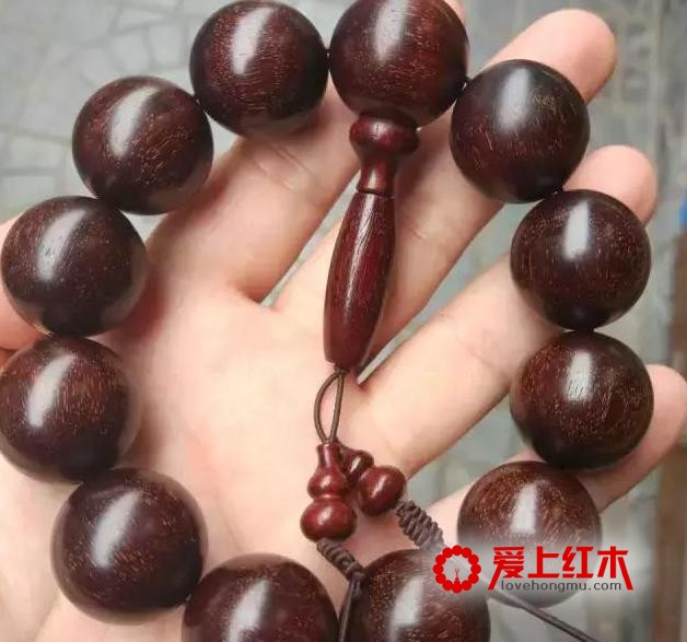 看血檀是怎么把紫檀赶出市场的！（纯干货）-1