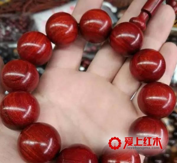 看血檀是怎么把紫檀赶出市场的！（纯干货）-6