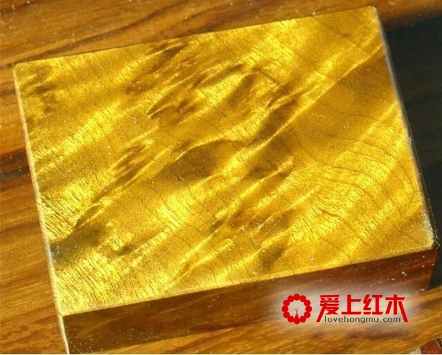 黄心楠、黄金樟、金丝楠三种木料资料介绍-1