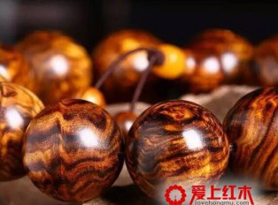 黄花梨不属花梨木，品相相似但价值悬殊