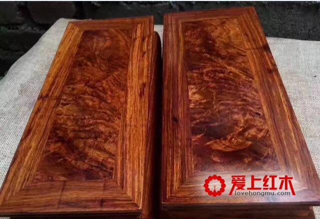 黄花梨不属花梨木，品相相似但价值悬殊-2
