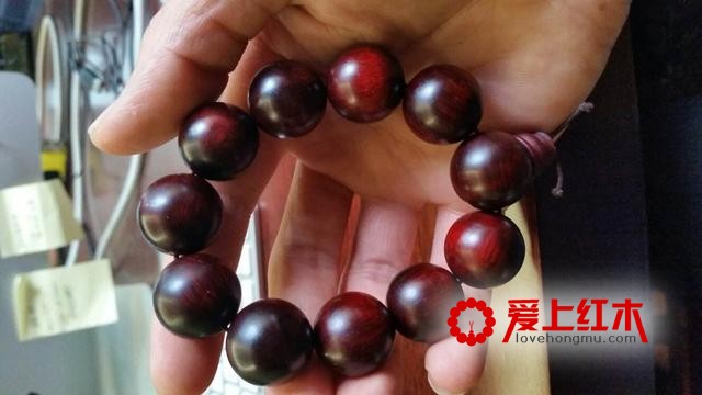 选购小叶紫檀时，这些套路你遇见了几个？-2