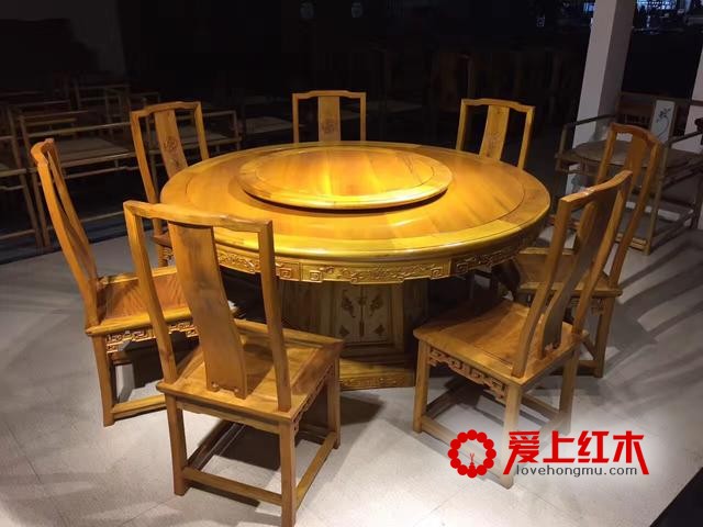 红木餐桌的摆放也有讲究，赶紧看一看-1