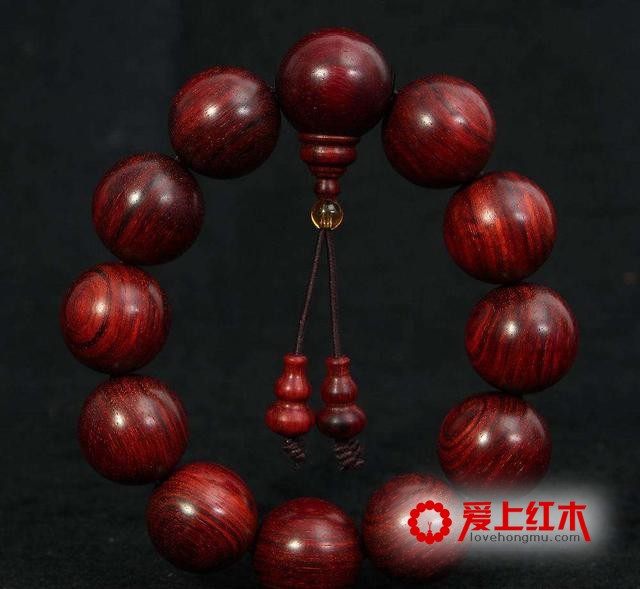 浅析小叶紫檀的棕眼-2