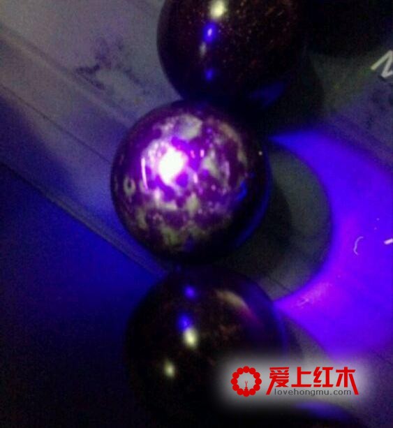 浅析小叶紫檀的棕眼-4