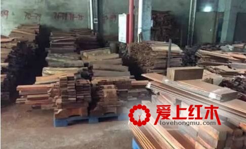 都在说红木家具价格昂贵？那是你不明白开料的成本-4