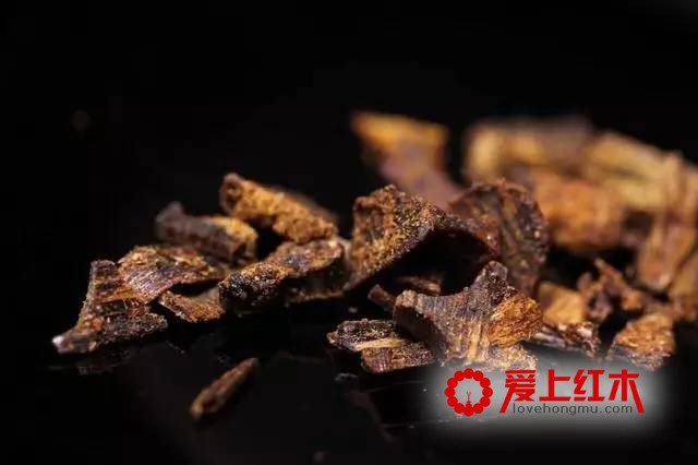 奇楠香资料介绍 比海南黄花梨还贵的木材