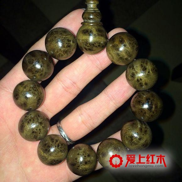 金丝楠木手串从20元到两万多元 为什么价格差异如此之大？-1