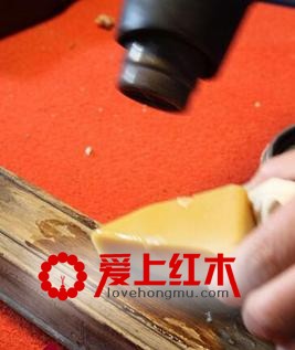 红木家具究竟是上漆好还是烫蜡好？-6