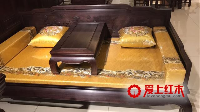 赞比亚血檀家具为何如此火爆，有何特点？-2
