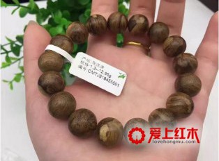 沉香手串怎样清洗，用清水浸泡？