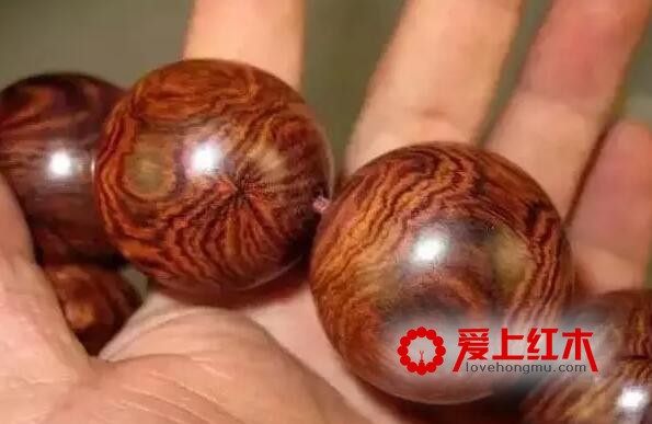 正宗海南黄花梨的七大特征-2