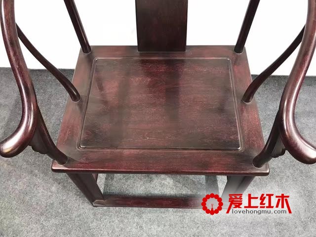 紫檀雕牡丹纹圈椅三件精品赏析-6