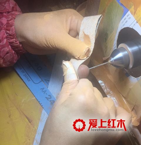 进入小叶紫檀文玩的第一步：了解小叶紫檀工艺制作过程-5