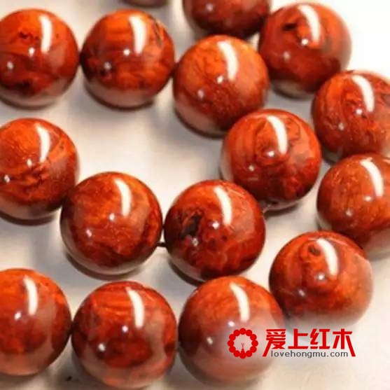 紫檀中不同纹理在横切面纵切面以及珠子上的表现形式介绍-7