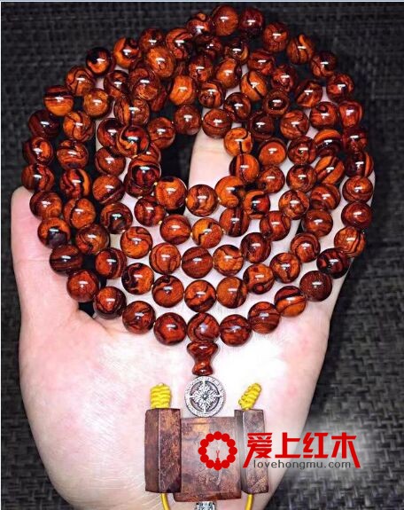 小叶紫檀瘤疤手串的五个等级-1