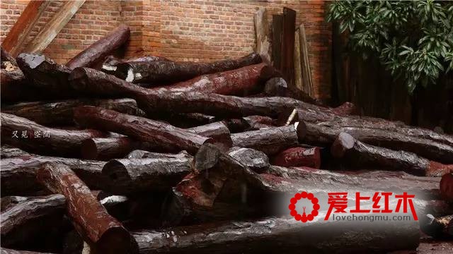 赞比亚紫檀小几作品欣赏 赞比亚紫檀资料介绍-6