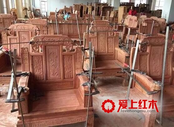 红木家具从原木到成型要经过的七大工序-3