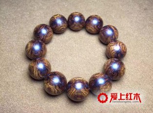 海南黄花梨佛珠纹路精品鉴赏