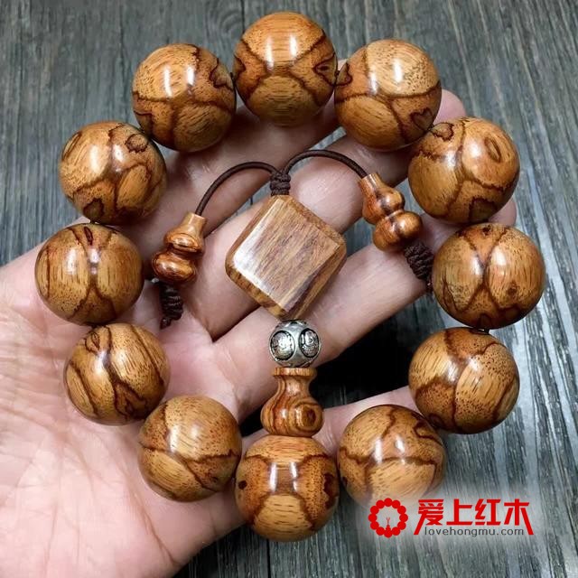 海南黄花梨佛珠纹路精品鉴赏-7