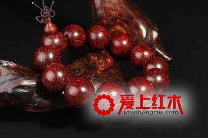 海南黄花梨、小叶紫檀、沉香、金丝楠、菩提子等木质手串功效！-2