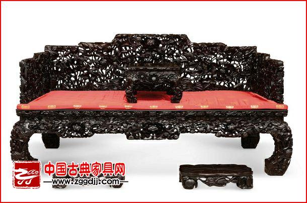 清代紫檀螭龙纹扶手椅品鉴