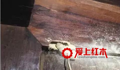 红木家具被虫蛀了怎么办？-2