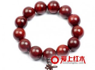 红酸枝手串的鉴别技巧