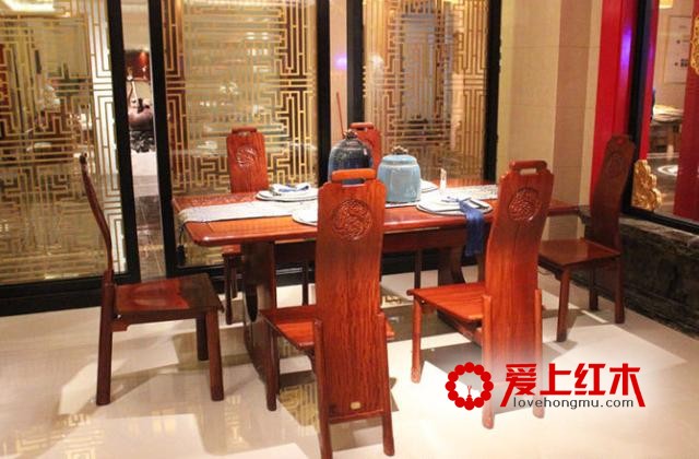 炎热的夏季，不但人会中暑，红木家具也会“中暑”-2