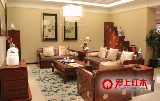 炎热的夏季，不但人会中暑，红木家具也会“中暑”-1