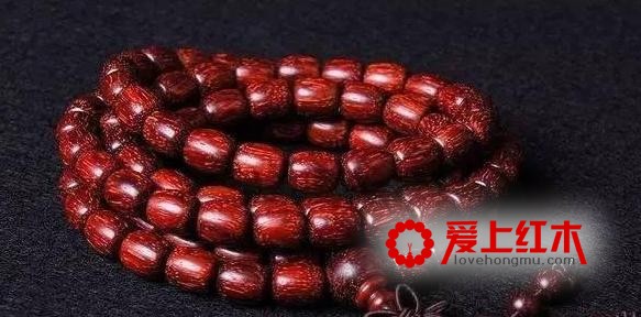 辟邪化煞：紫檀手串的功效作用-1