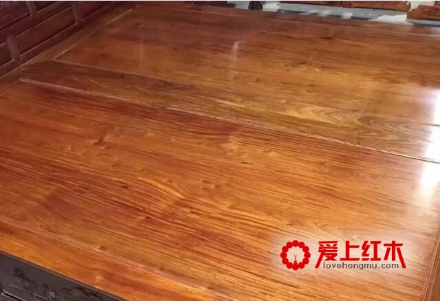 红木床：一抹动人的古雅风情-3