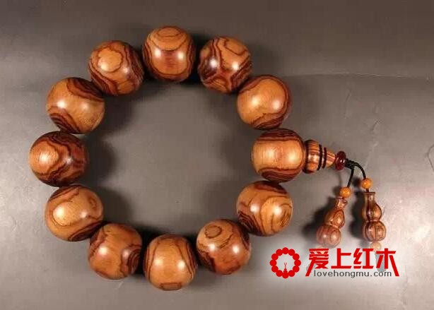 手串戴多少颗?左手还是右手?有何禁忌与养生功效?-6