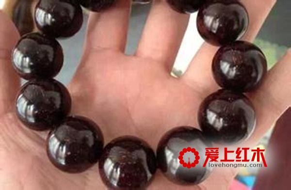 小叶紫檀手串应该怎样盘玩？-4