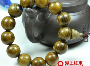 静心文玩之金丝楠手串的保养方法