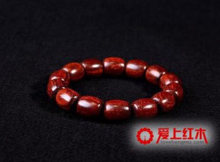 玩小叶紫檀手串的你知道嘛？