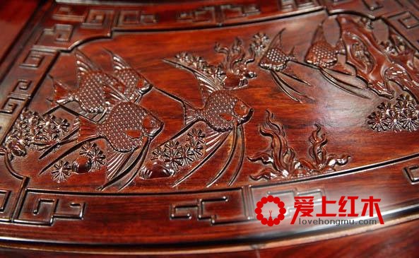 家具雕刻分为留底雕刻和无底雕刻两大类
