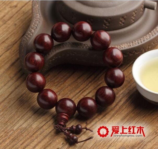 小叶紫檀手串把玩要遵循四个“不能”，一起看看吧-2