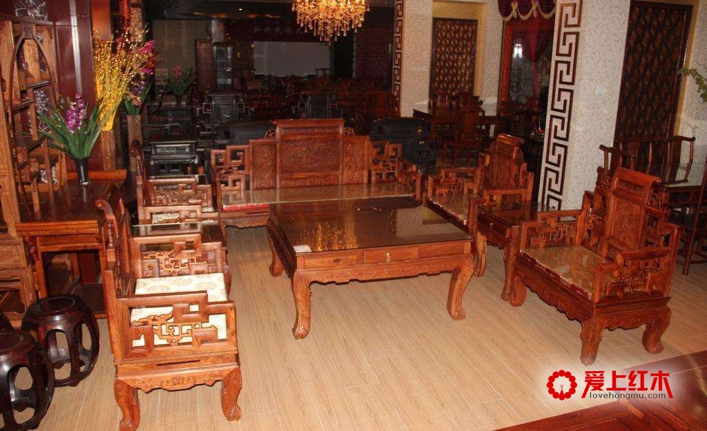 平时如何保养红木家具？雕花红木家具如何擦拭？