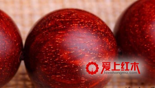 上淘宝买货必看：教你如何辨识金星紫檀手串-1