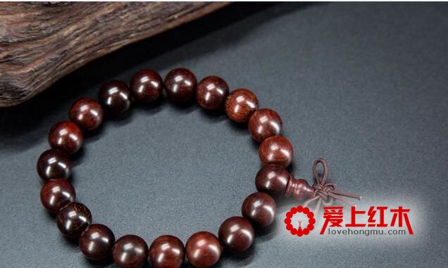 小叶紫檀手串正确的盘玩方法-3